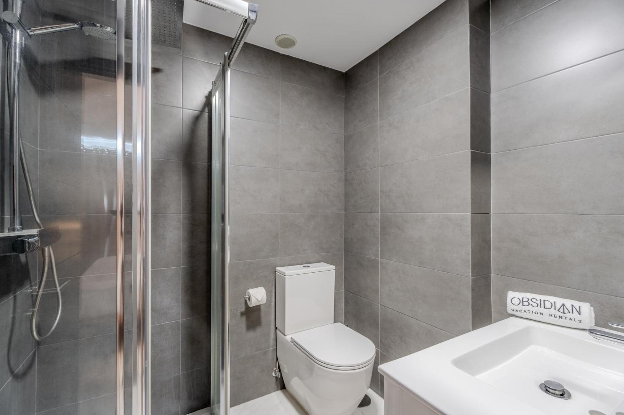 Obsidian Ocean Blue Radazul Apartment Luaran gambar